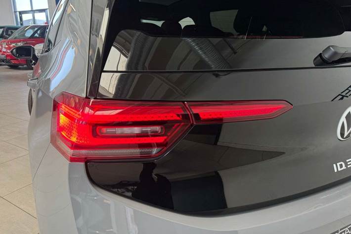 Grå VW ID.3 fra 2024