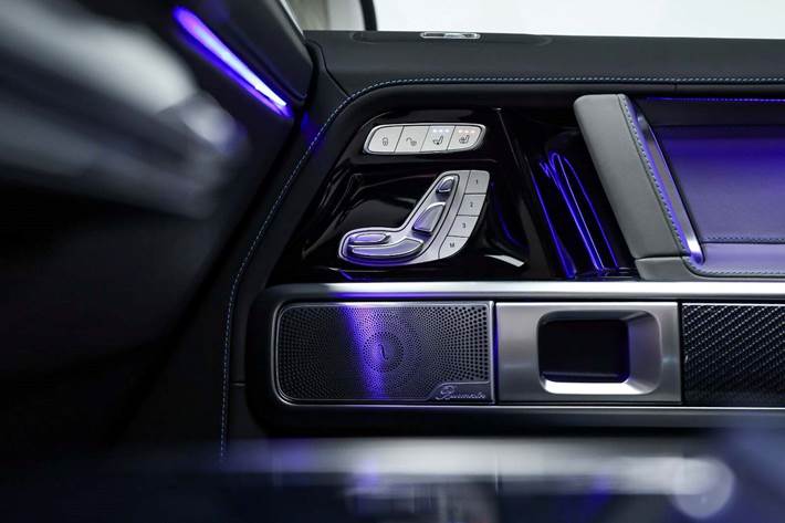 Grå Mercedes G580 fra 2024