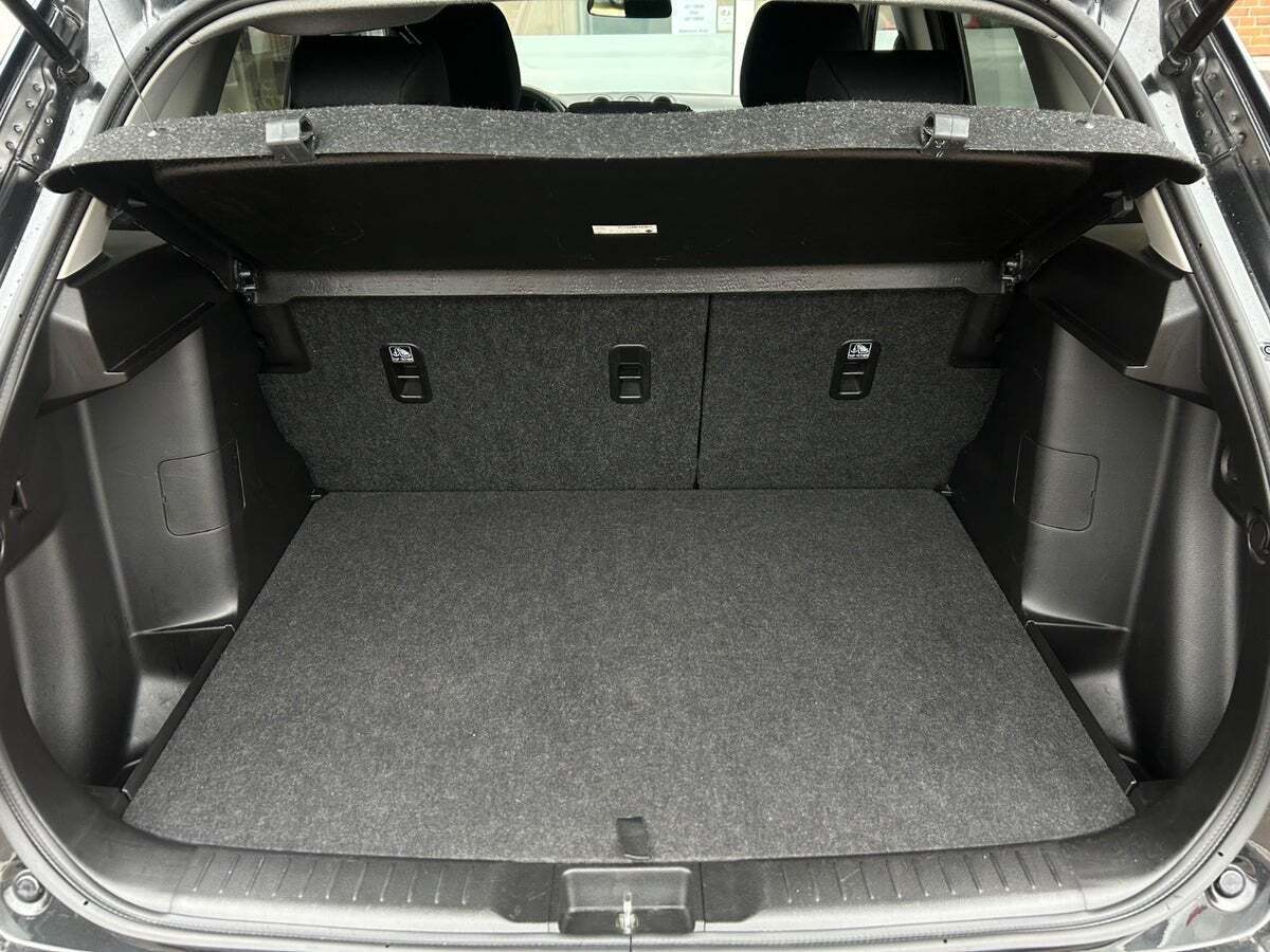 Sort Suzuki Vitara fra 2015