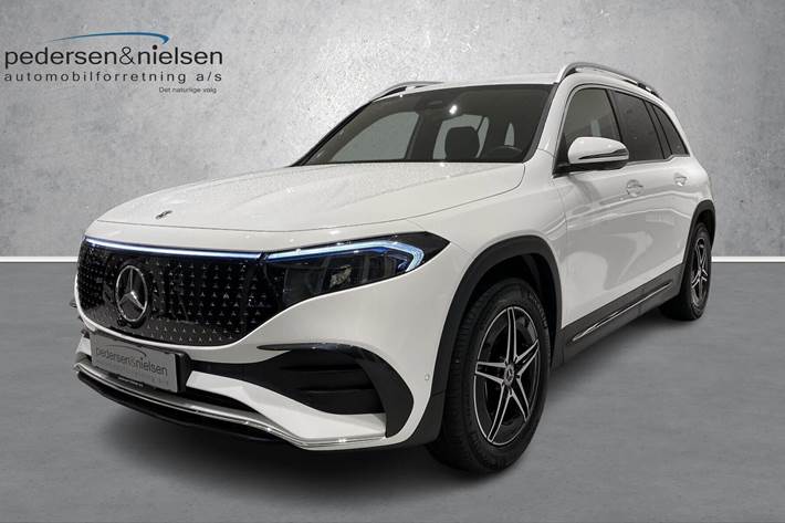 Hvid Mercedes EQB 250+ fra 2024 set udefra