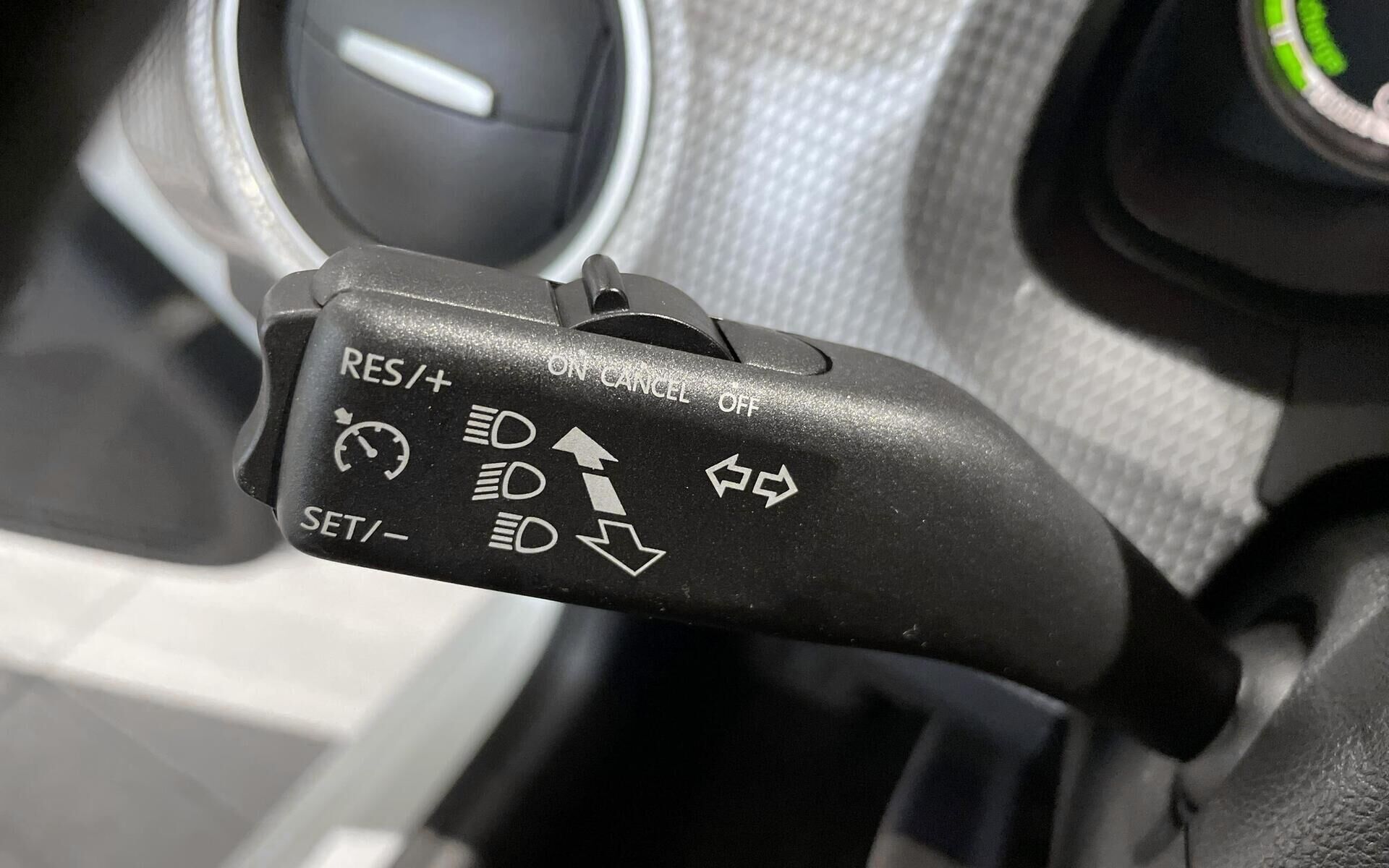 Hvid VW e-up fra 2018