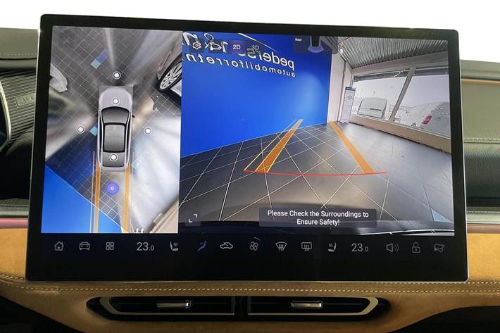 Grå Mazda 6e fra 2026