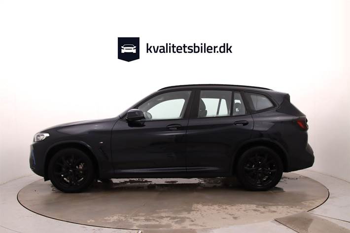 Sort BMW iX3 fra 2022