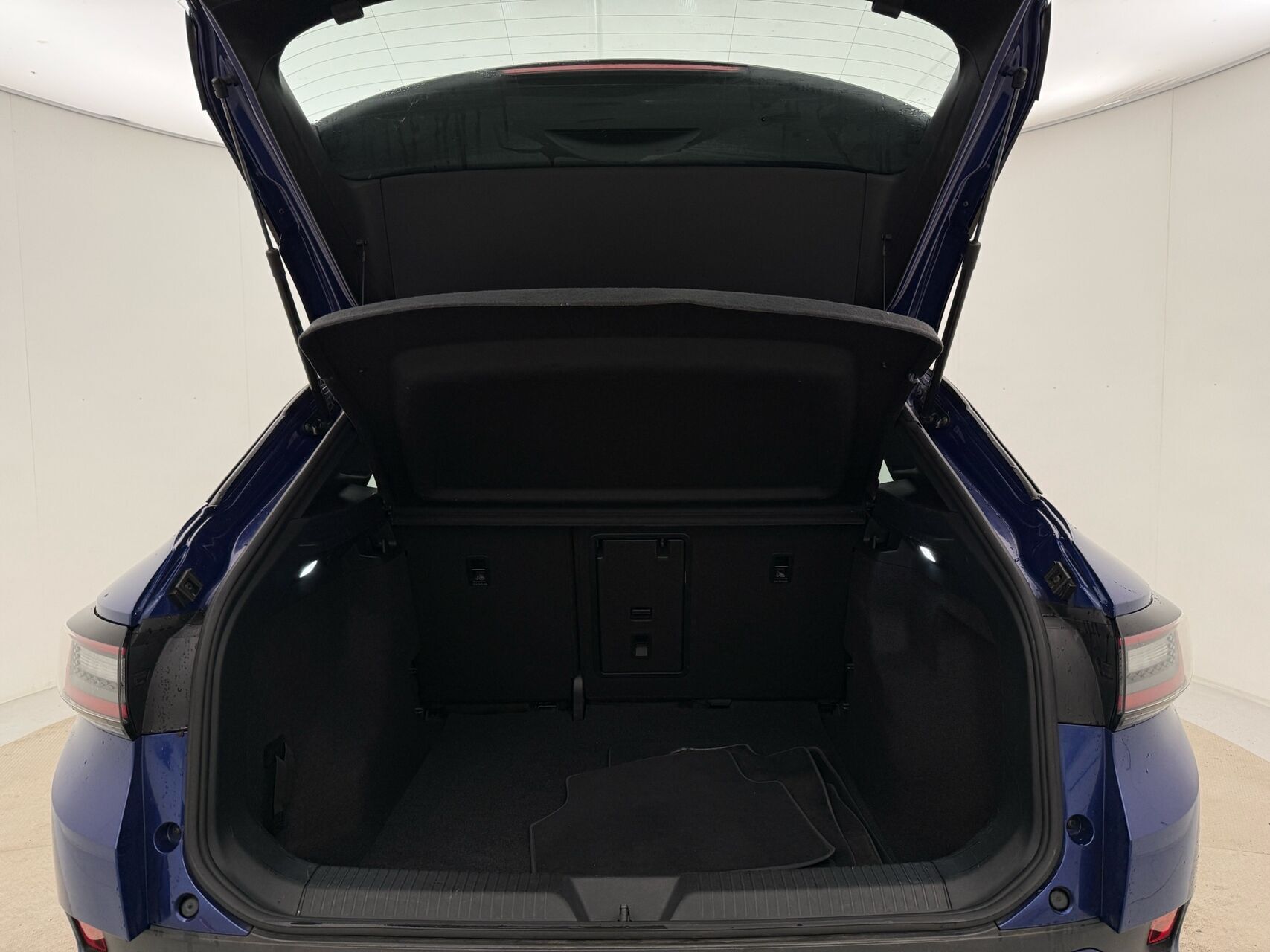 Blå VW ID.4 fra 2022