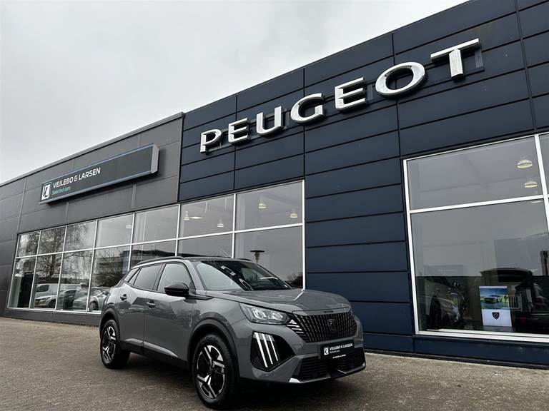 Peugeot 2008 1,2 PureTech First Selection EAT8 130HK 5d 8g Aut.