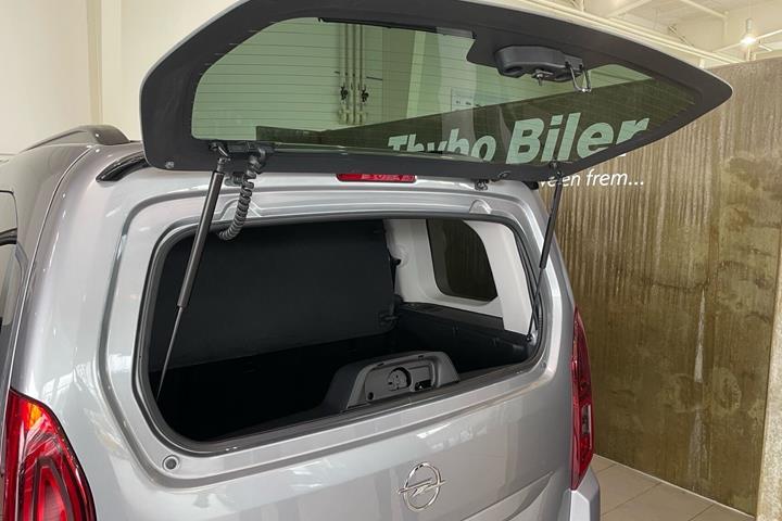Sølv Opel Combo-e Life fra 2025