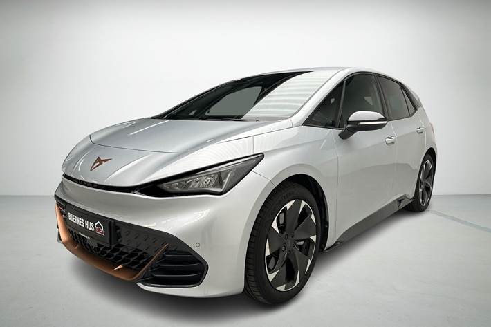 Sølv Cupra Born fra 2024