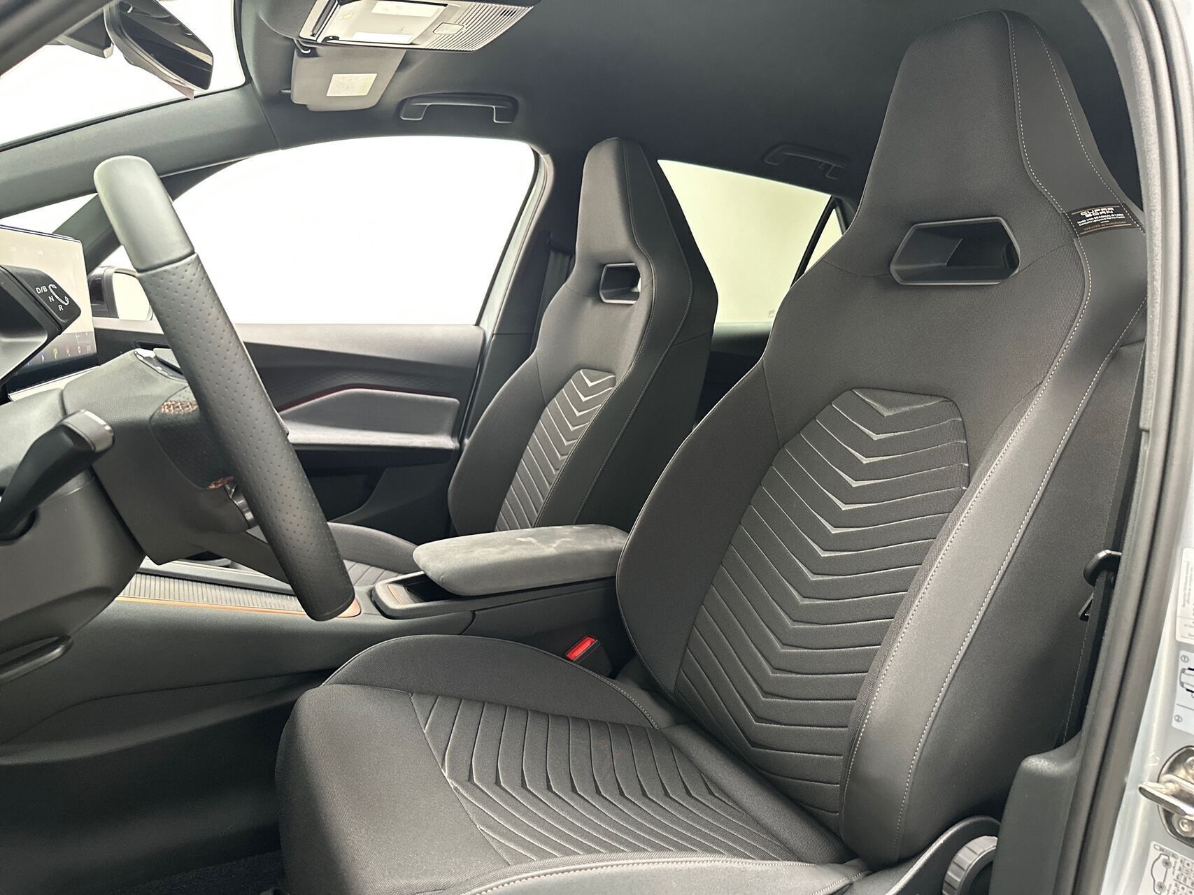 Sølv Cupra Born fra 2024