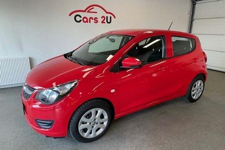 Rød Opel Karl fra 2018 set udefra