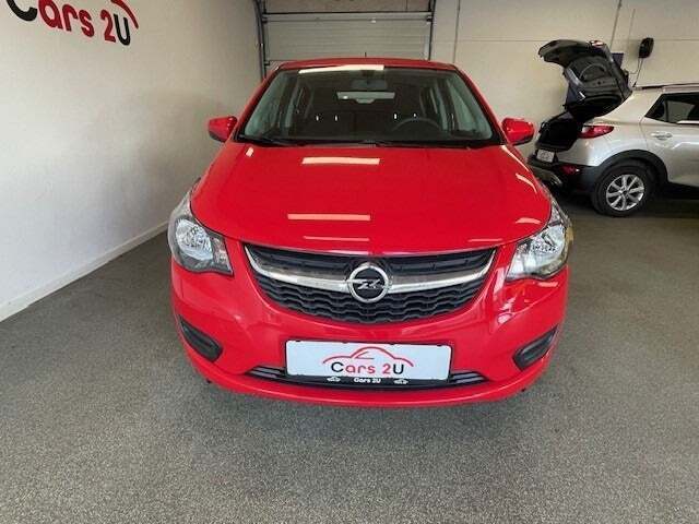 Rød Opel Karl fra 2018