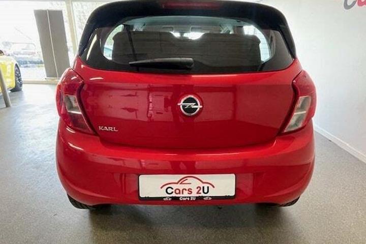 Rød Opel Karl fra 2018