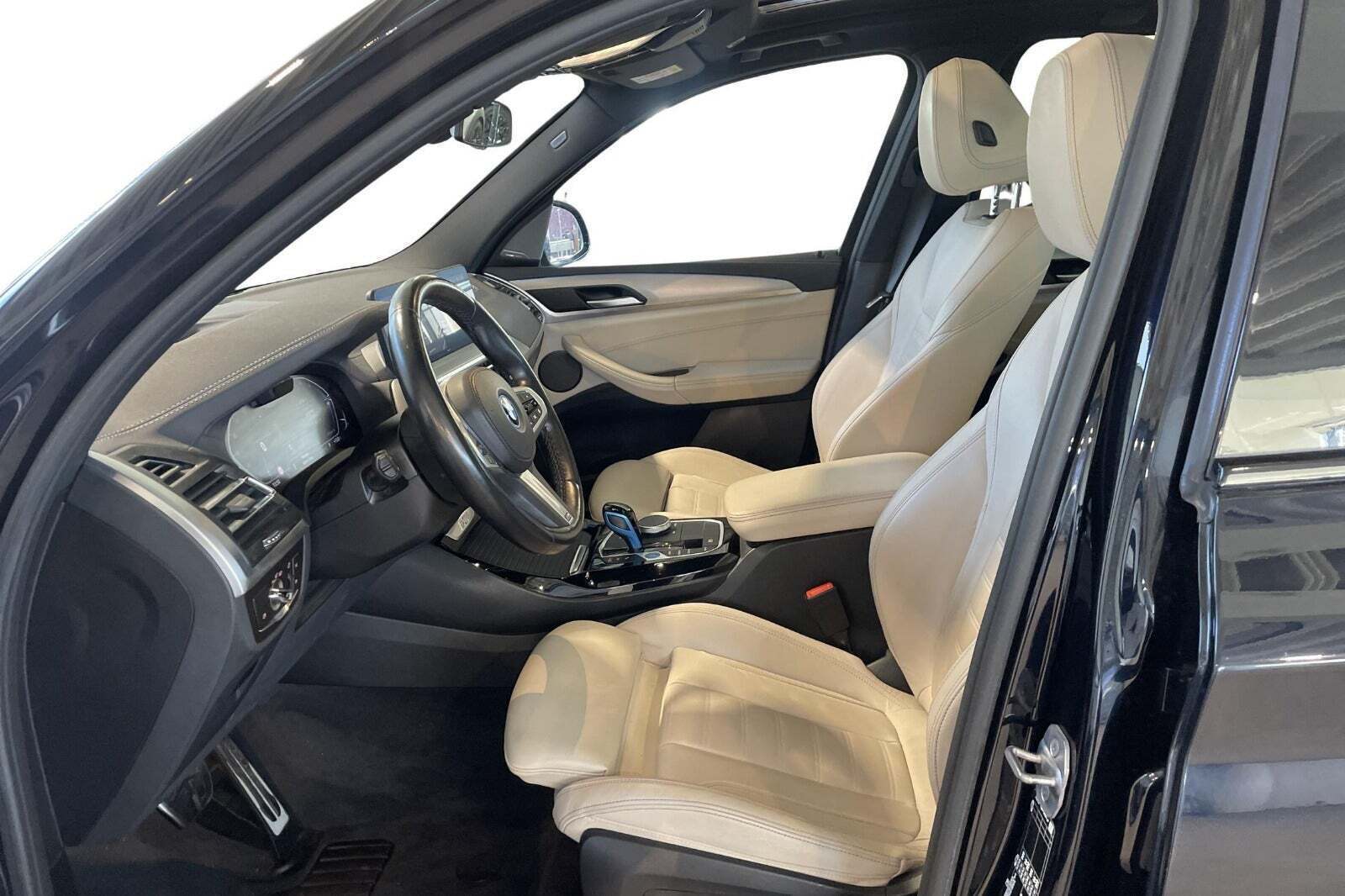 BMW iX3 Charged Plus M-Sport