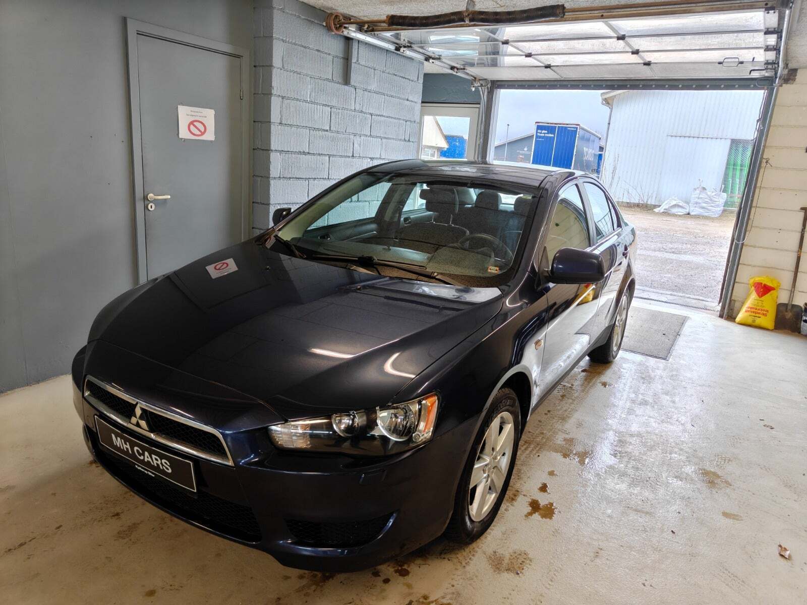 Mitsubishi Lancer 1,8 Invite SportSedan
