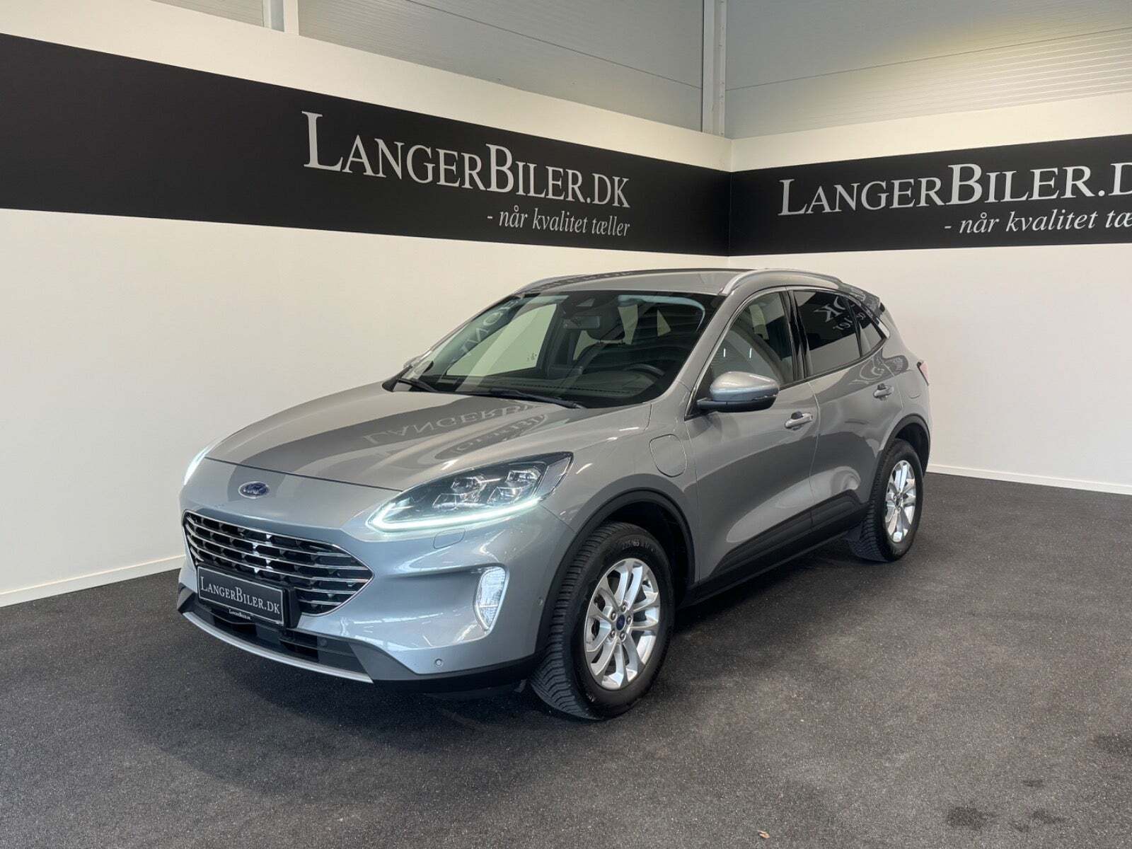 Ford Kuga 2,5 PHEV Titanium X CVT