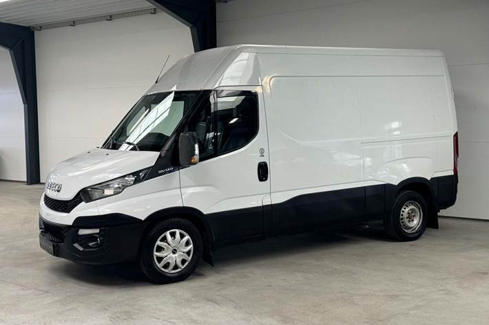 Hvid Iveco Daily fra 2016