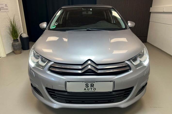 Grå Citroën C4 fra 2017