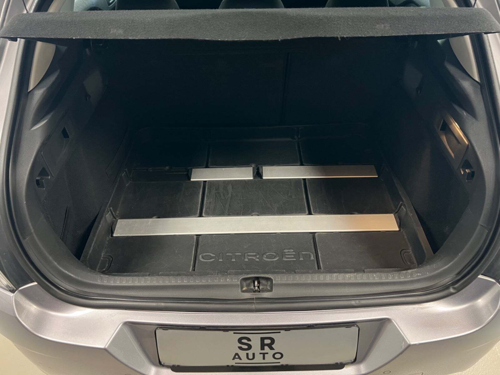 Grå Citroën C4 fra 2017