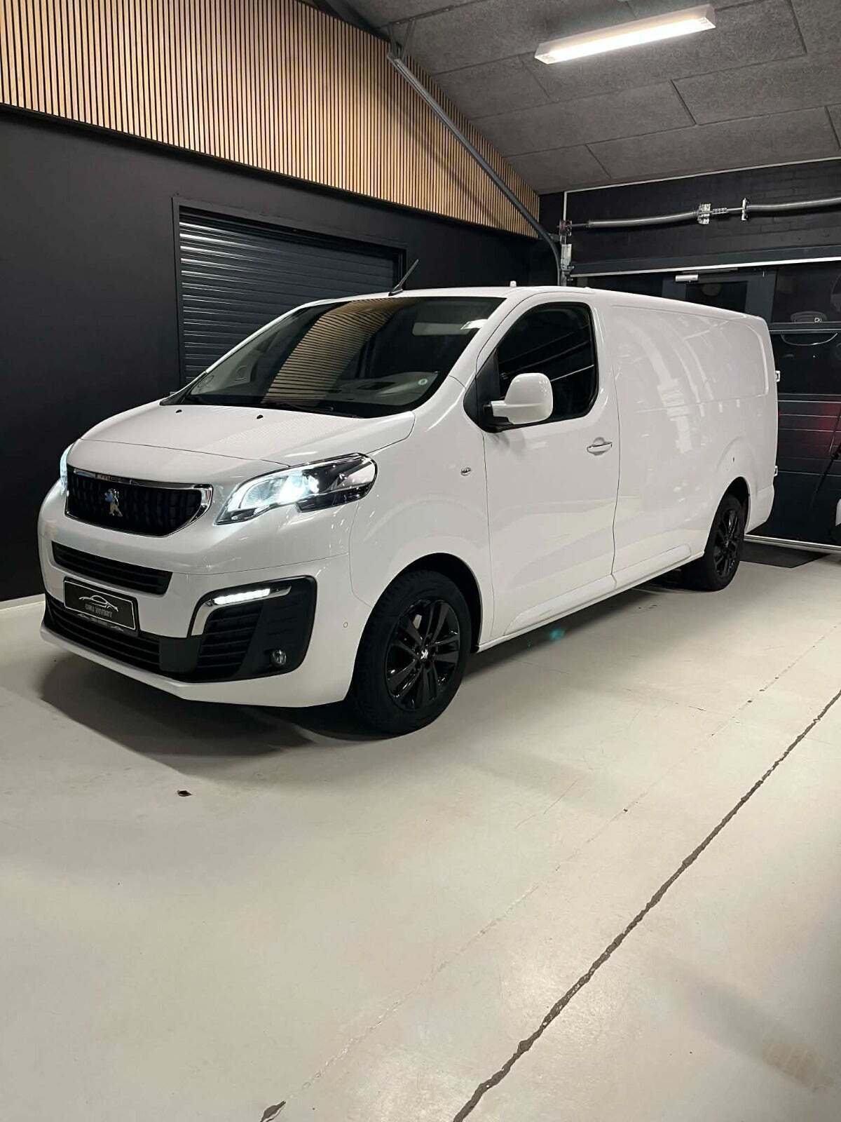 Peugeot Expert 2,0 BlueHDi 177 L3 Ultimate EAT8 Van
