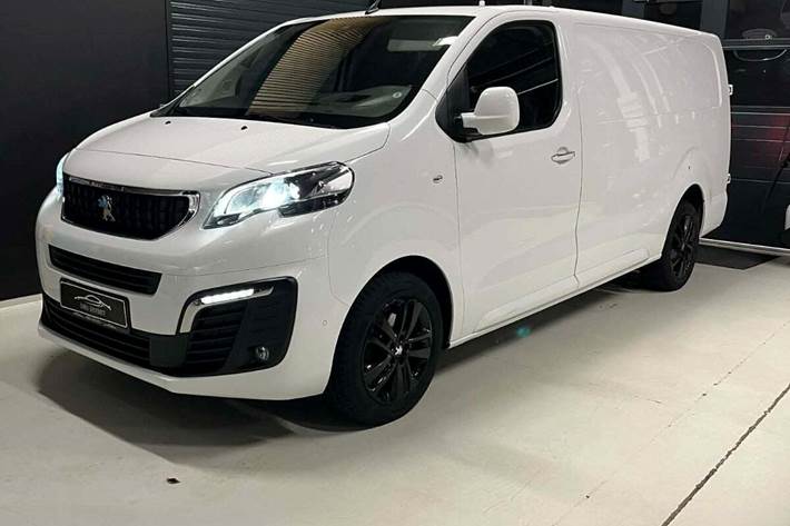 Hvid Peugeot Expert fra 2021