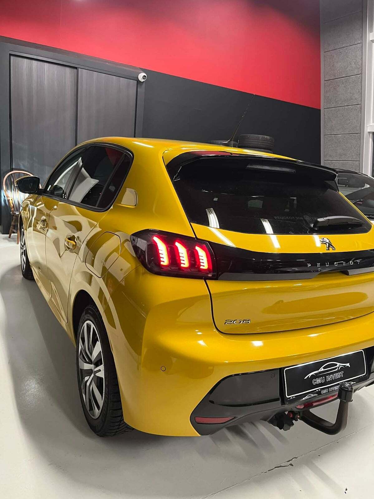 Peugeot 208 1,2 PureTech 100 Allure