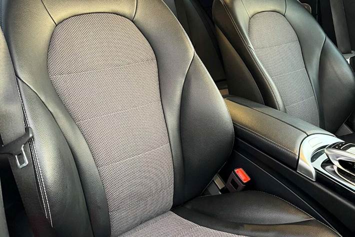 Sølv Mercedes C220 d fra 2018