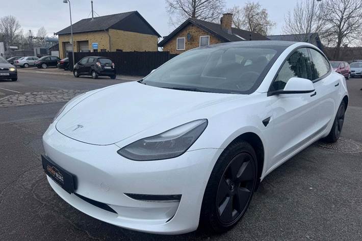 undefined Tesla Model 3 fra 2021