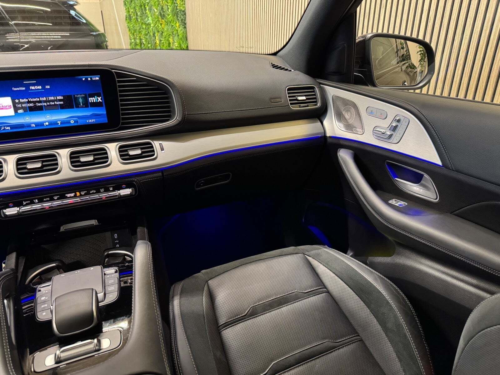 Sort Mercedes GLE53 fra 2025