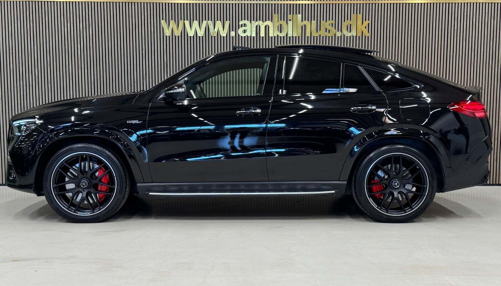 Sort Mercedes GLE53 fra 2025