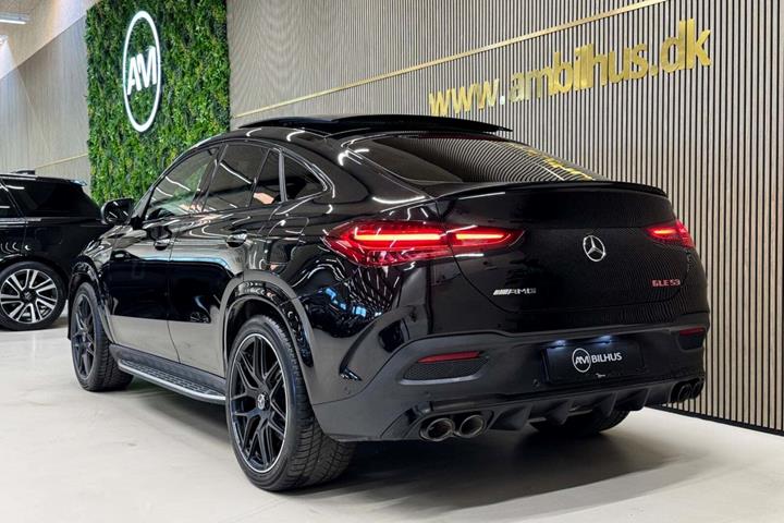 Sort Mercedes GLE53 fra 2025