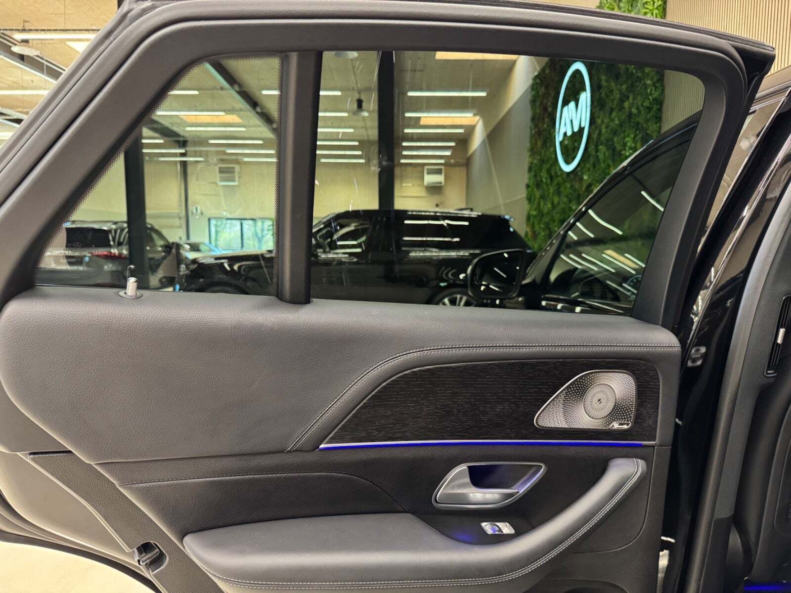 Sort Mercedes GLE53 fra 2025