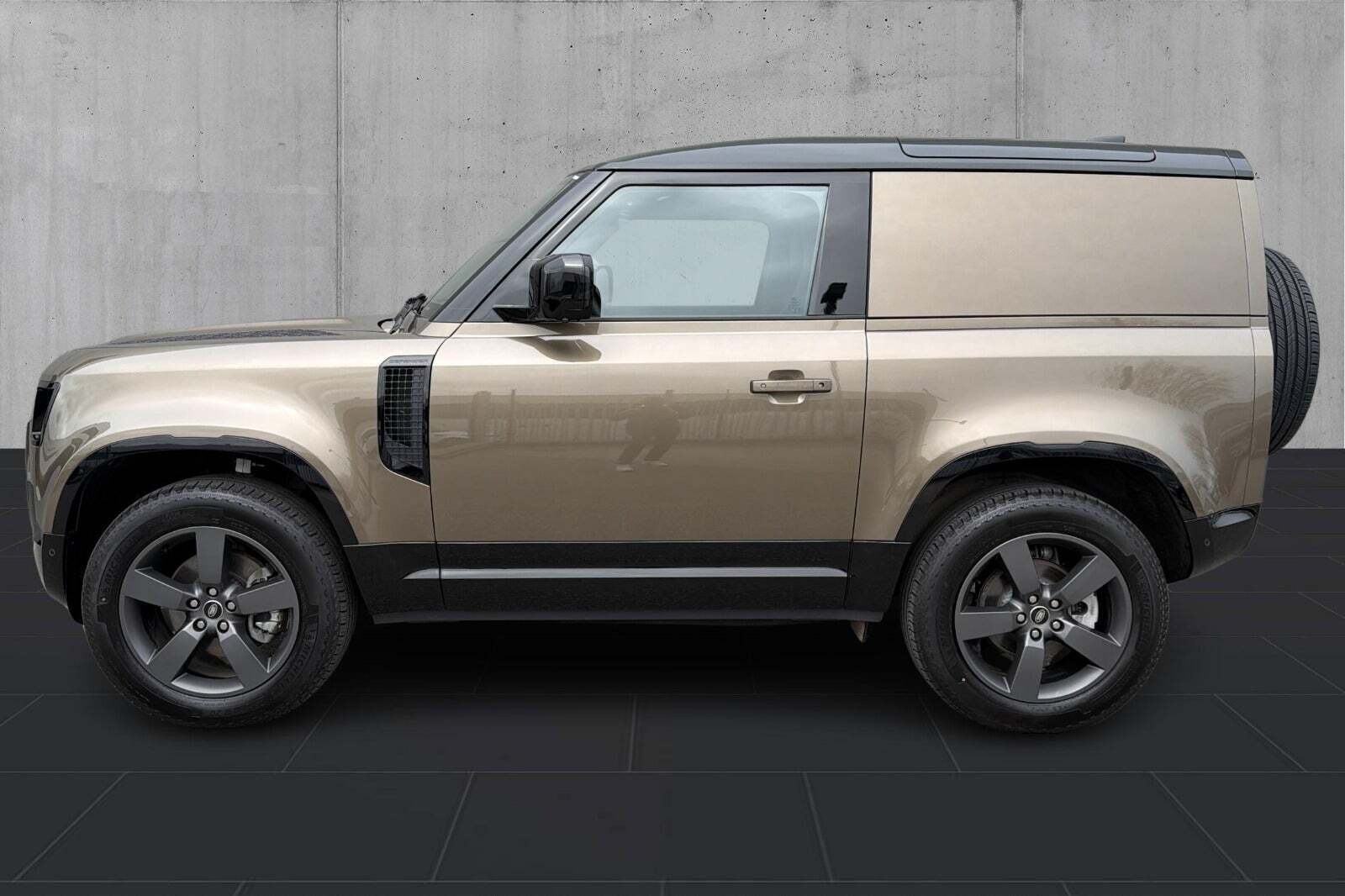 Land Rover Defender 90 3,0 D250 Hard Top X-Dynamic SE aut. Van