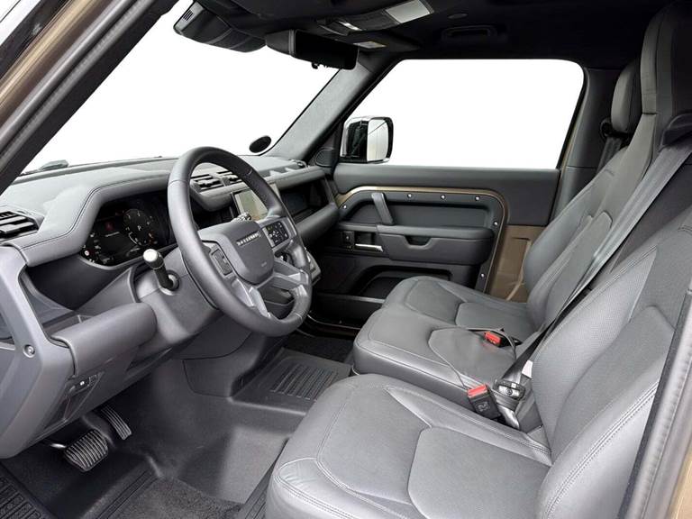 Land Rover Defender 90 3,0 D250 Hard Top X-Dynamic SE aut. Van