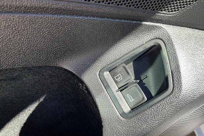 Hvid VW Passat fra 2021