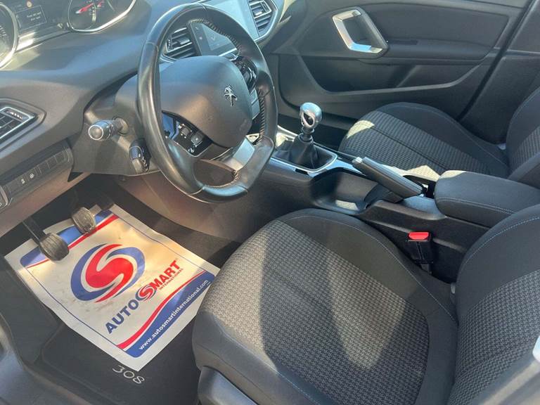 Peugeot 308 1,5 BlueHDi 130 Style SW