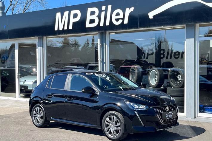 Sort Peugeot 208 fra 2021