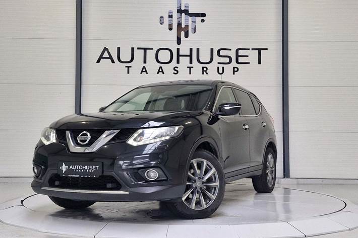 Sort Nissan X-Trail fra 2016