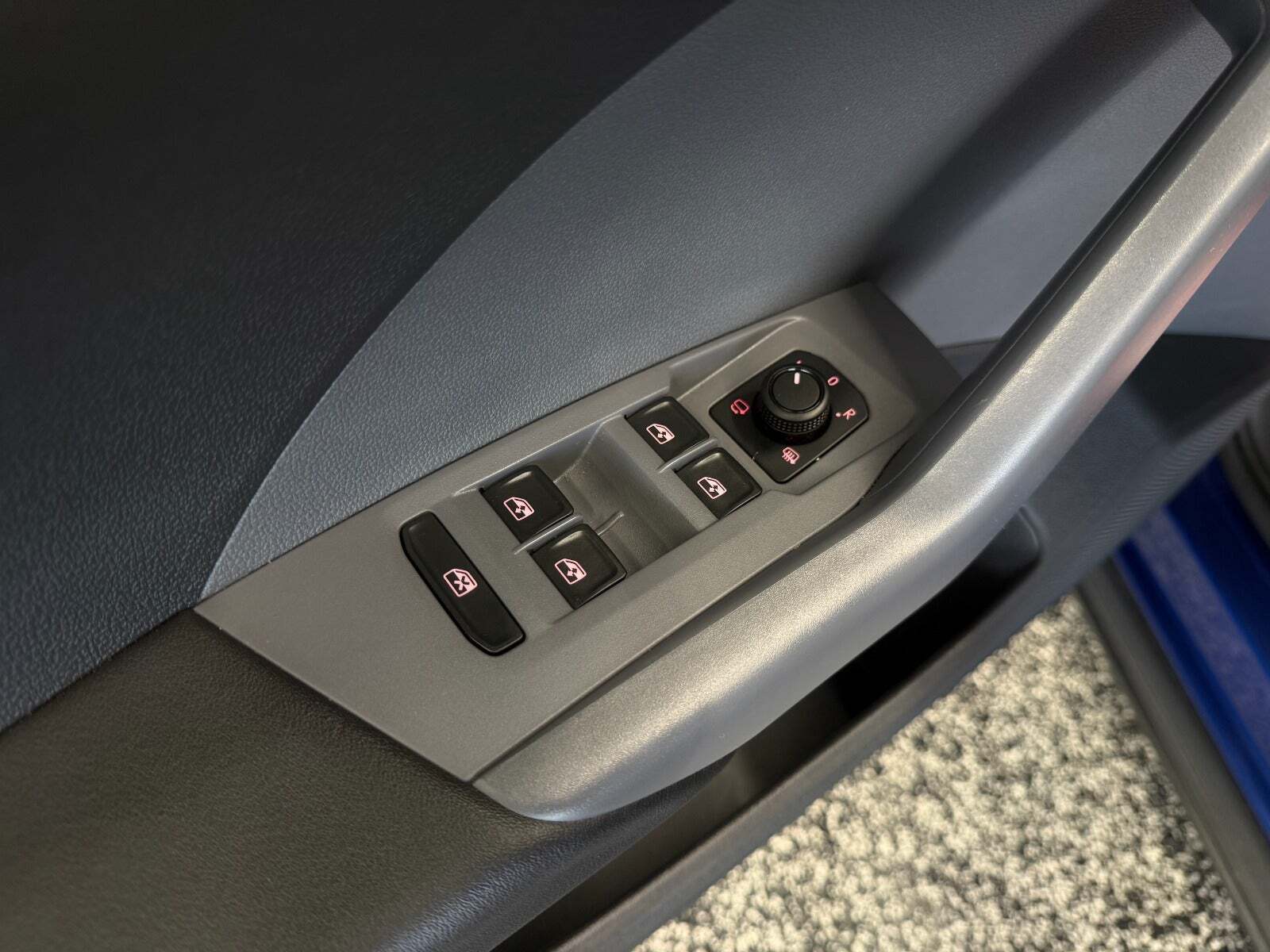 Blå VW T-Cross fra 2021