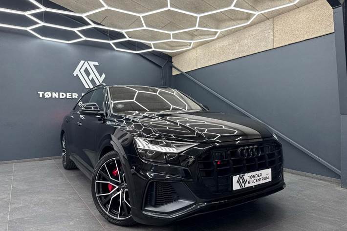 Sort Audi SQ8 fra 2020