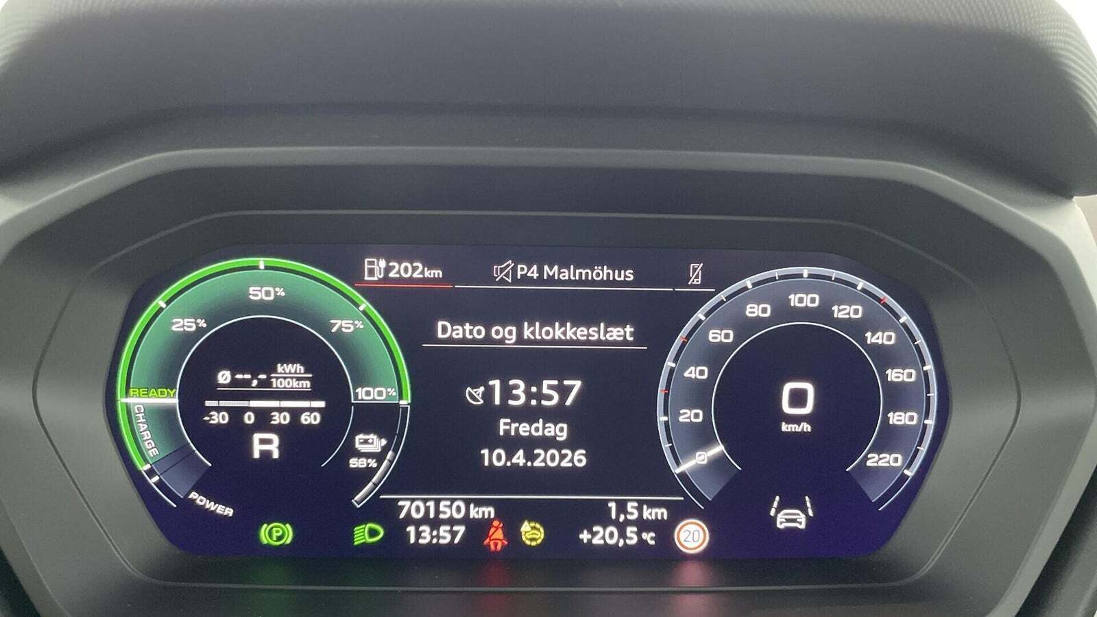 Grå Audi Q4 e-tron fra 2023