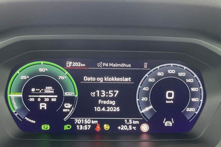 Grå Audi Q4 e-tron fra 2023