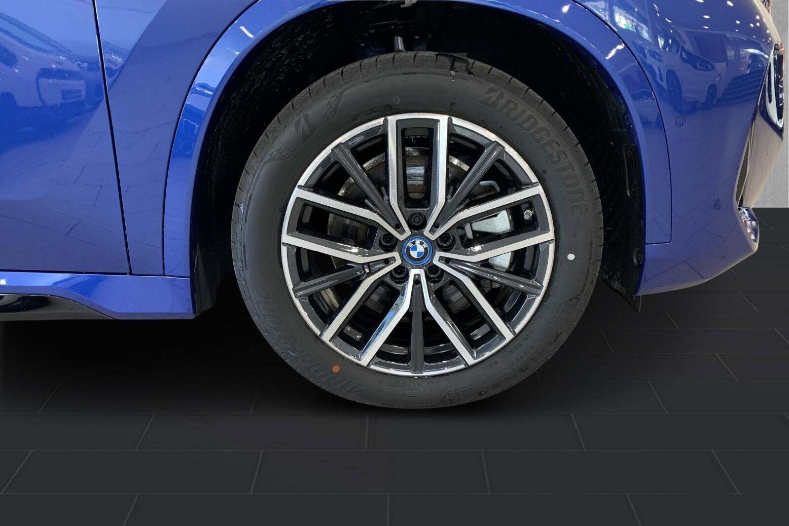undefined BMW iX1 fra 2025