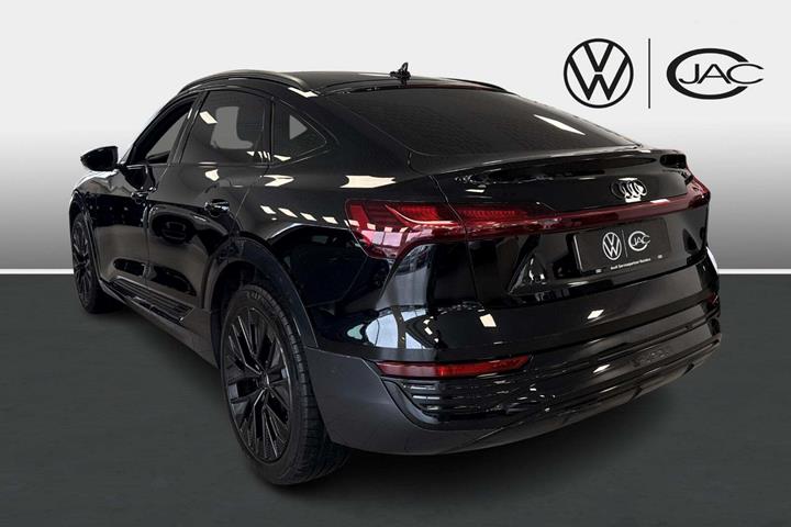 Sort Audi Q8 e-tron fra 2024
