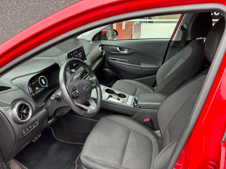 Hyundai Kona 64 EV Essential