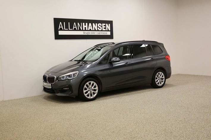 Sort BMW 216i fra 2019