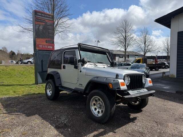 Jeep Wrangler 2,8 Sport 4x4