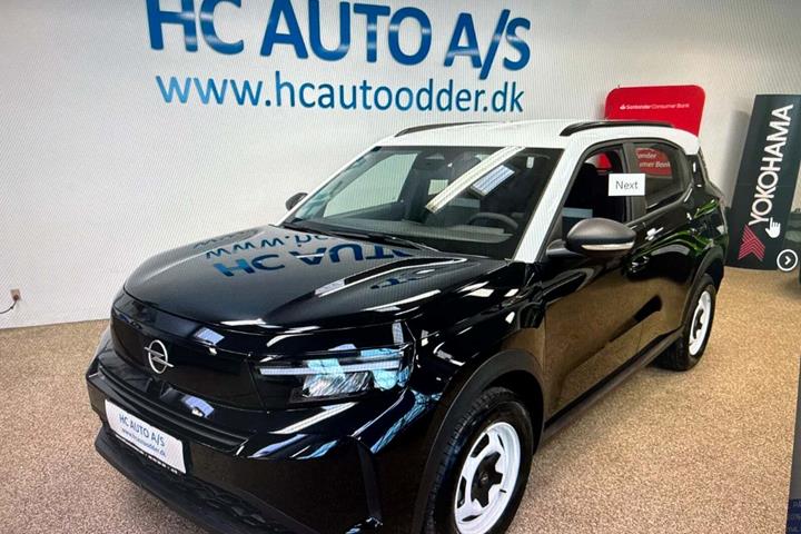 Sort Opel Frontera fra 2025 set udefra