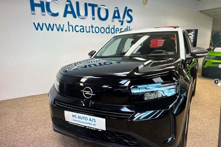 Sort Opel Frontera fra 2025