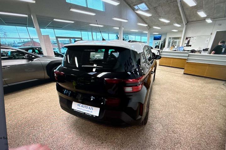 Sort Opel Frontera fra 2025