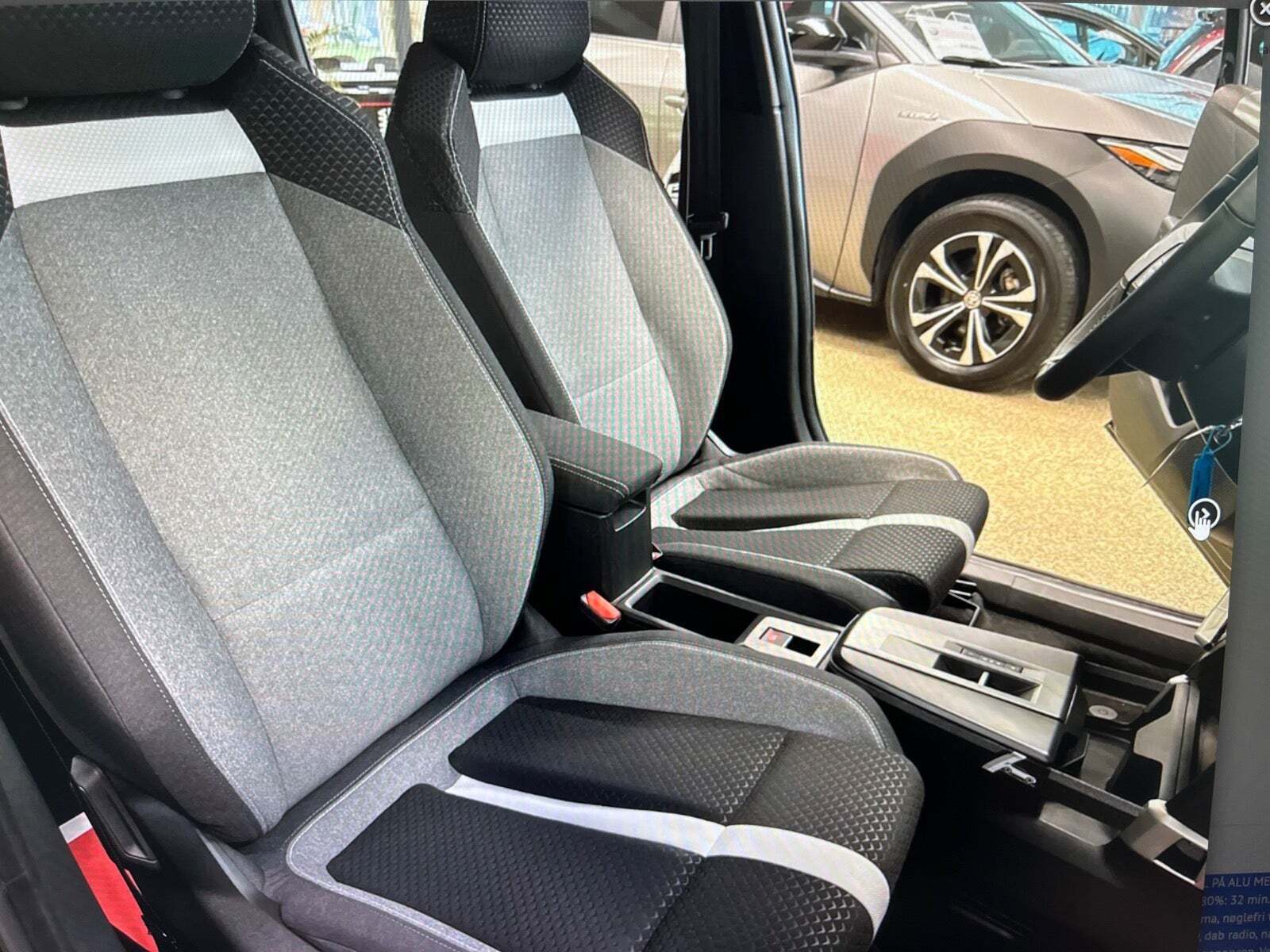 Sort Opel Frontera fra 2025