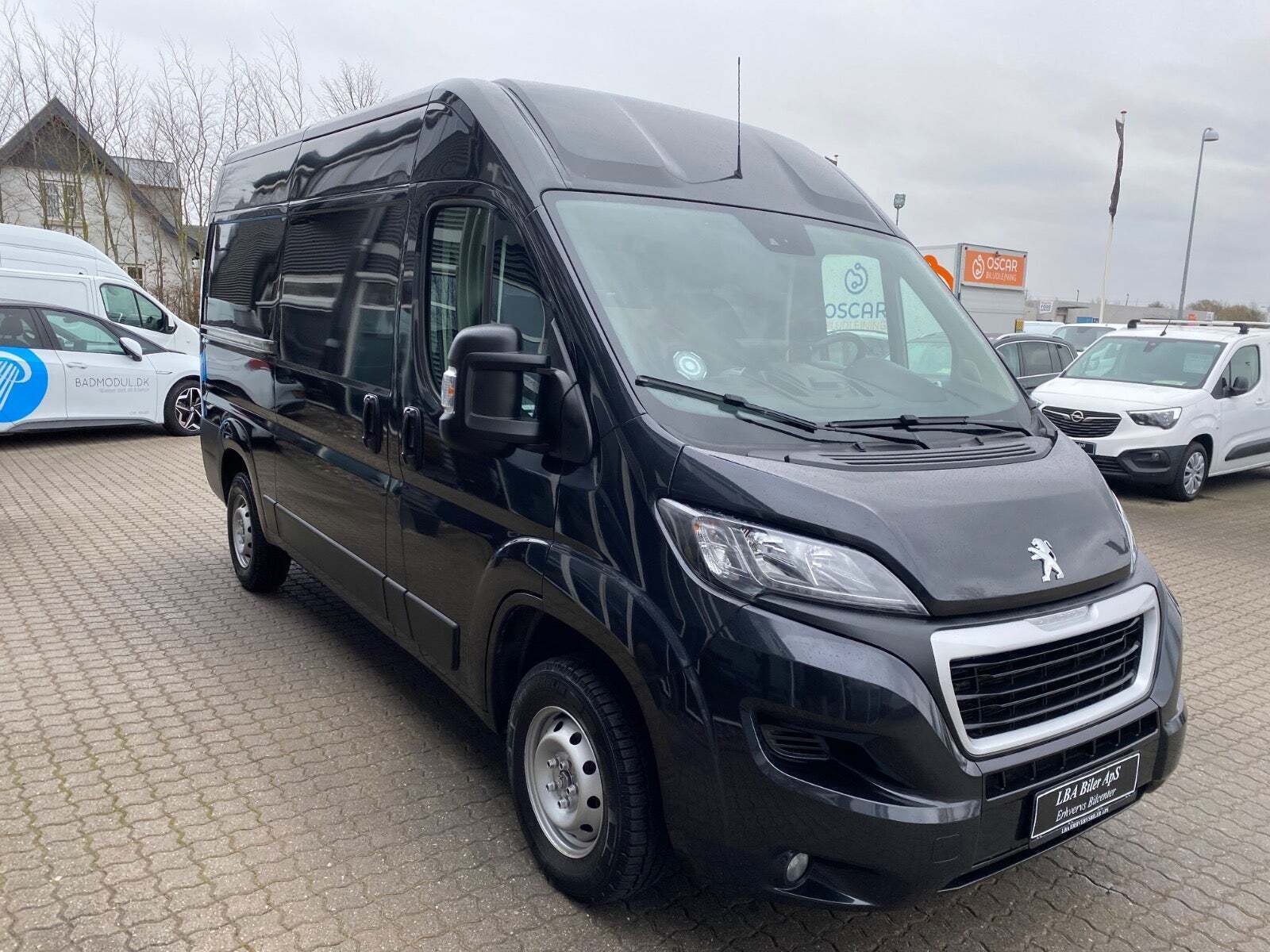 Peugeot Boxer 335 2,2 BlueHDi 165 L2H2 Ultimate